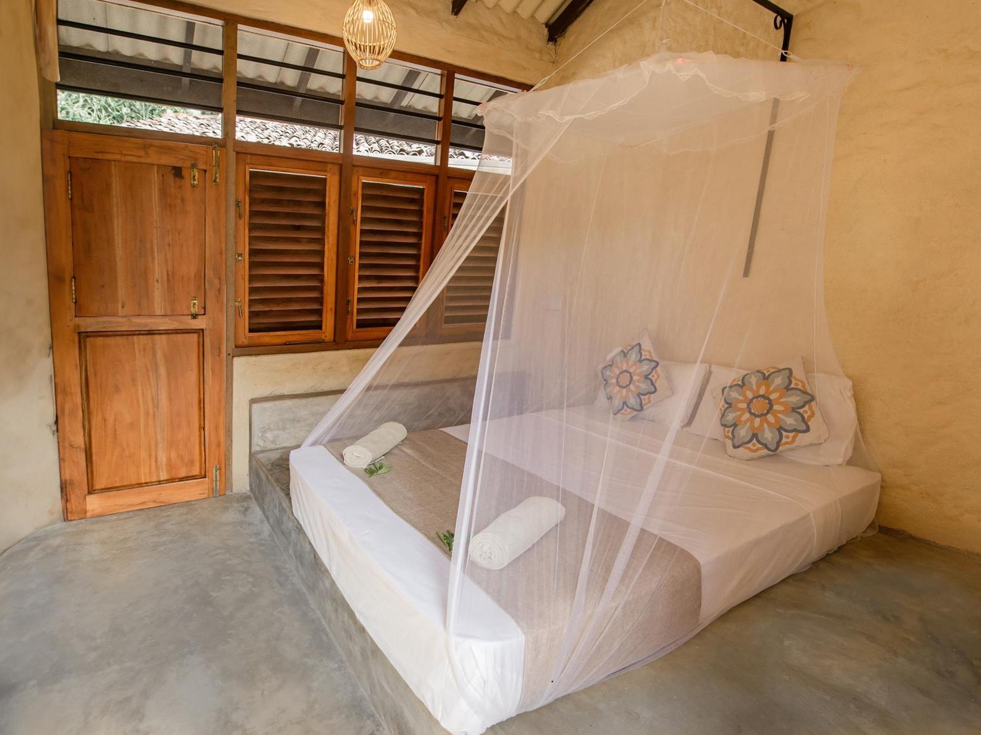 Lime & Co Hostel Велигама Экстерьер фото
